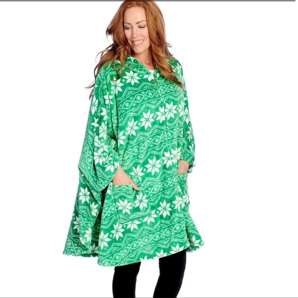 NEW Cozelle Hooded Plush Zip Up Wrap in Green Nodic - Picture 1 of 2
